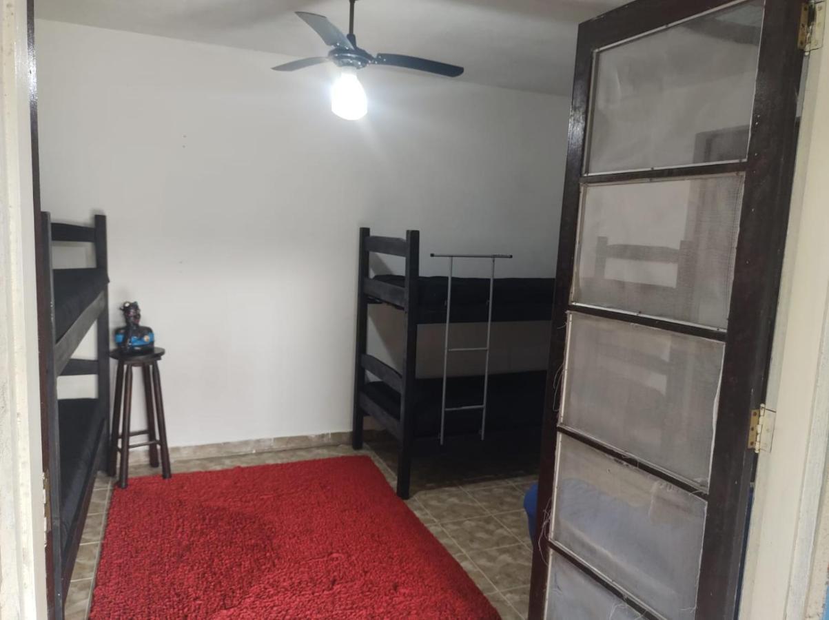 Casa Inteira A 450mt Da *